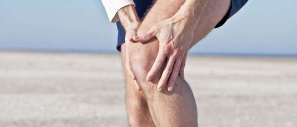 К какому врачу идти если болит колено?